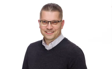 Derrick Lindstrom
